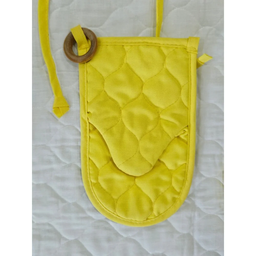 RARE VTG 77 Cottagecore Corning Ware Wild Flower Quilted Apron-Pot Holder Set 3